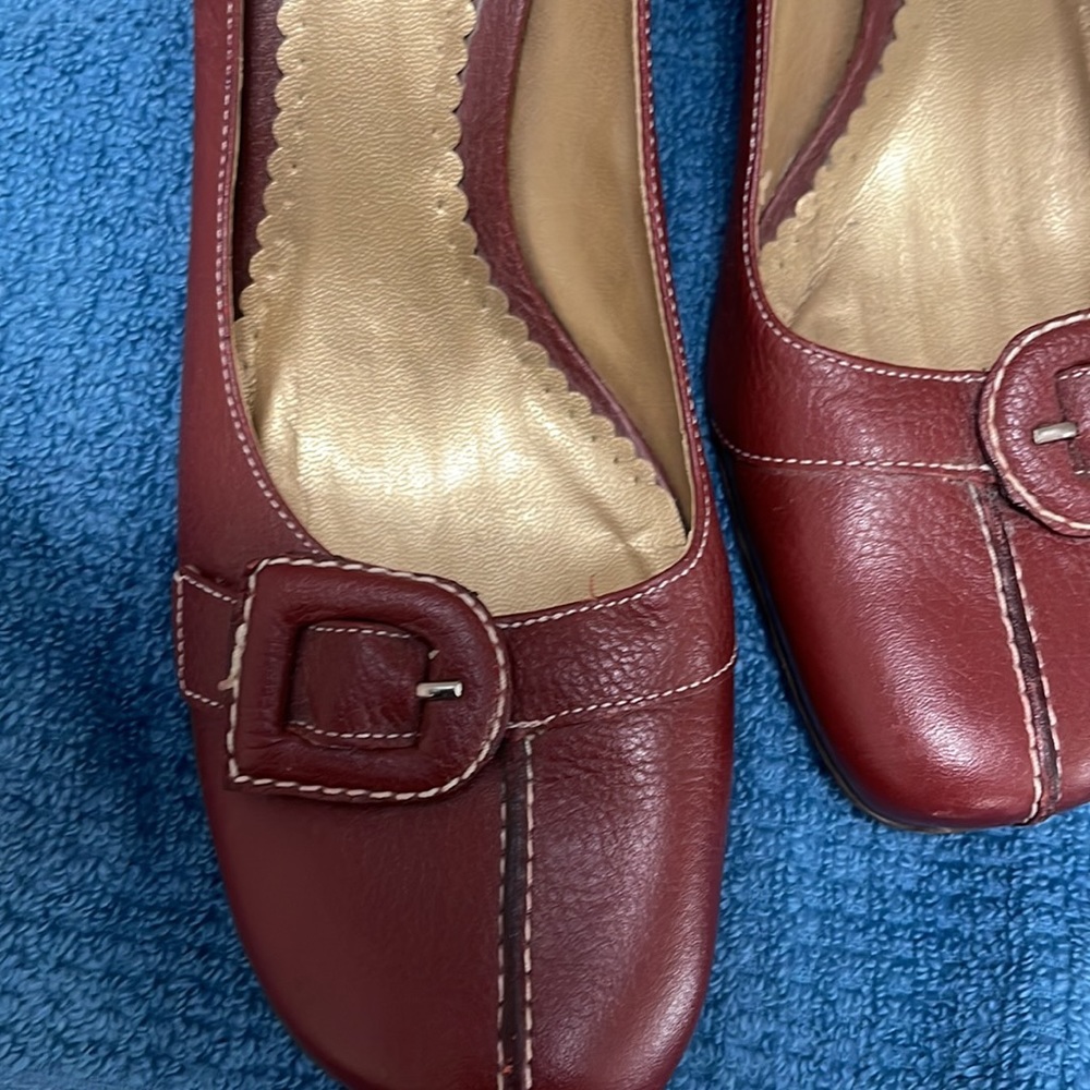 Bcbc red low heels